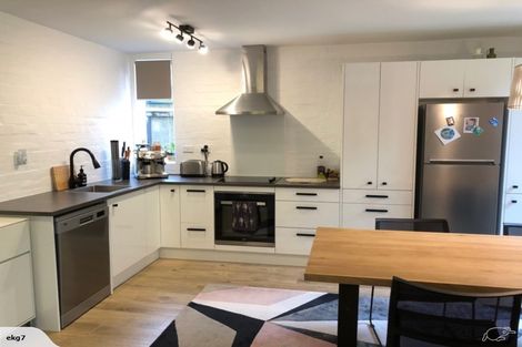 Photo of property in 141 Churton Drive, Churton Park, Wellington, 6037