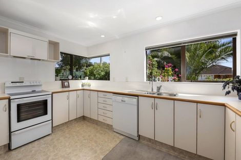 Photo of property in 30f4- King Street, Ebdentown, Upper Hutt, 5018