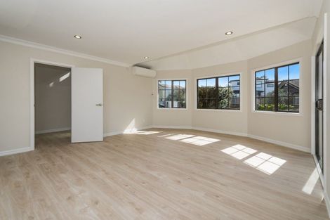 Photo of property in 108a Nile Road, Milford, Auckland, 0620