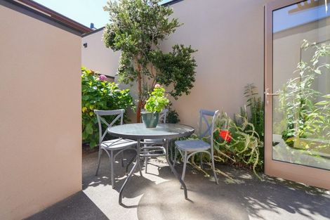 Photo of property in Lake Street Apartments, 10/8 Lake Street, Queenstown, 9300