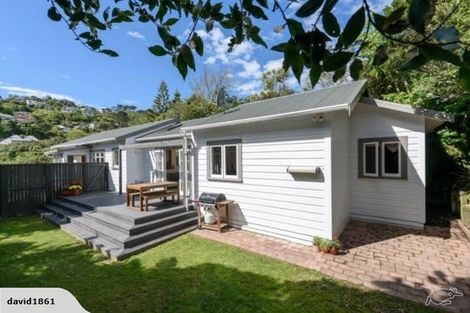 Photo of property in 11 Albemarle Road, Northland, Wellington, 6012