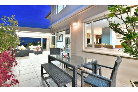 Photo of property in 2/126 Whangaparaoa Road, Red Beach, 0932