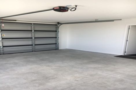 Photo of property in 37 Livingstone Drive, Papamoa Beach, Papamoa, 3118