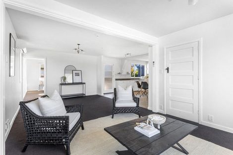 Photo of property in 1/197 Main North Road, Redwood, Christchurch, 8051