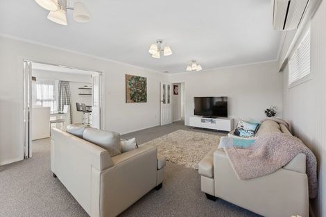 Photo of property in 37 Holland Street, Wainuiomata, Lower Hutt, 5014