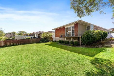 Photo of property in 4212a/2 Great North Road, Glendene, Auckland, 0602