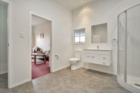 Photo of property in 910 Collinge Road, Mayfair, Hastings, 4122