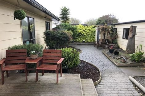 Photo of property in 40a Pencarrow Street, Highbury, Palmerston North, 4412