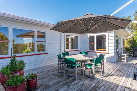 Photo of property in 18 Martin Road, Paraparaumu Beach, Paraparaumu, 5032