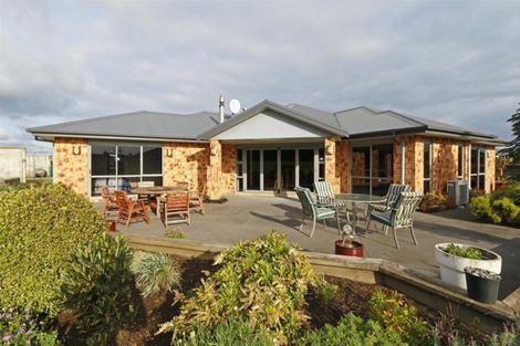 Photo of property in 5 Larlin Drive, Hawera, 4675