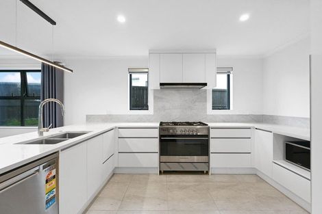 Photo of property in 3 Kawakawa Place, Hillcrest, Hamilton, 3216