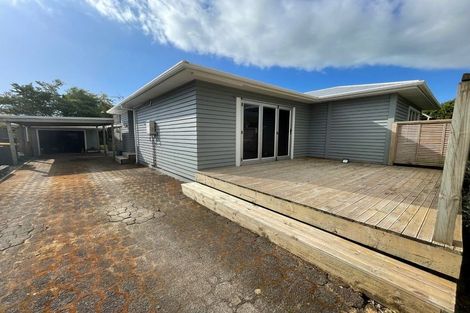 Photo of property in 4 Nikau Street, Inglewood, 4330