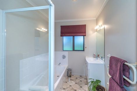 Photo of property in 138 Muhunoa Road West, Ohau, Levin, 5570