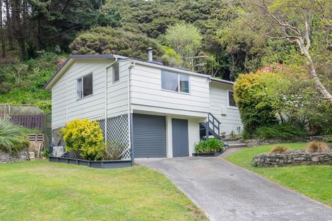 Photo of property in 42 Postgate Drive, Whitby, Porirua, 5024