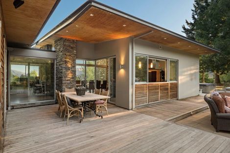 Photo of property in 59 Mountain View Road, Dalefield, Queenstown, 9371