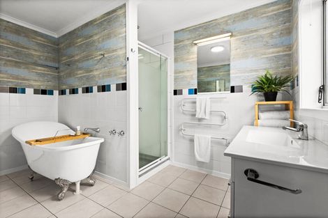 Photo of property in 28 Higgins Street, Marewa, Napier, 4110