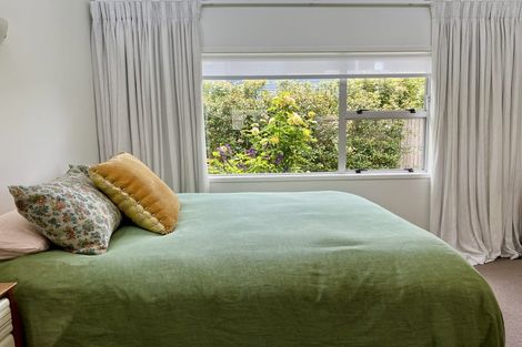 Photo of property in 2/9 Ascot Avenue, Narrow Neck, Auckland, 0624