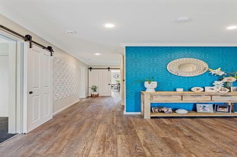 Photo of property in 8 Milkers Gate, Parklands, Christchurch, 8083