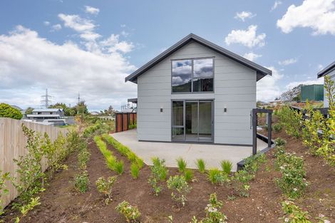 Photo of property in 22 Tapley Close, Halfway Bush, Dunedin, 9010
