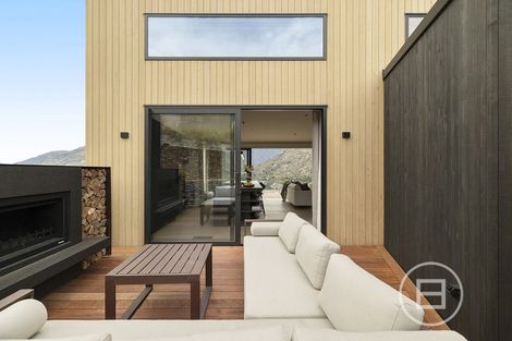 Photo of property in 86 Middleton Road, Queenstown Hill, Queenstown, 9300