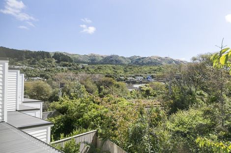 Photo of property in 15/7u Handyside Street, Tawa, Wellington, 5028