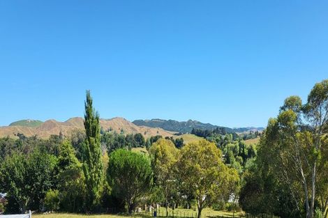 Photo of property in 1 Watts Street, Waipawa, 4210