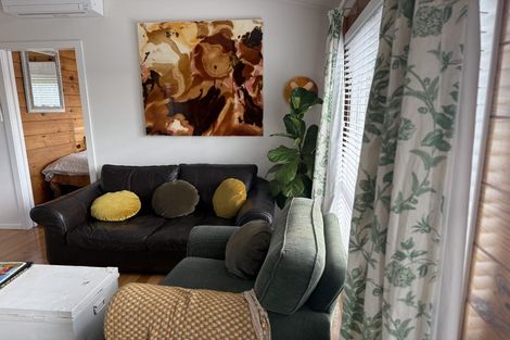 Photo of property in 138 Beach Road, Haumoana, 4102