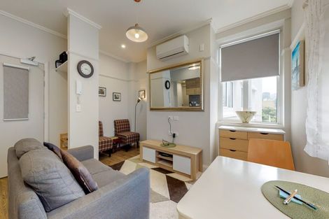 Photo of property in Fountain Court, 48u2 Oriental Parade, Oriental Bay, Wellington, 6011