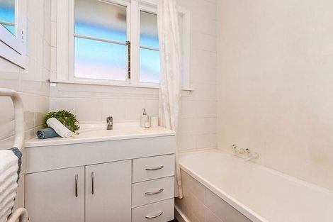 Photo of property in 74 Russley Road, Russley, Christchurch, 8042