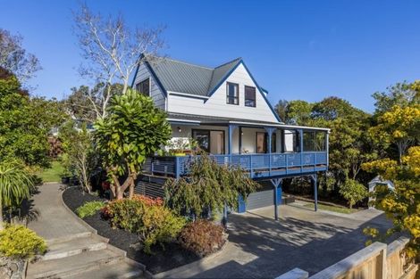 Photo of property in 14b Kaipatiki Road, Glenfield, Auckland, 0629