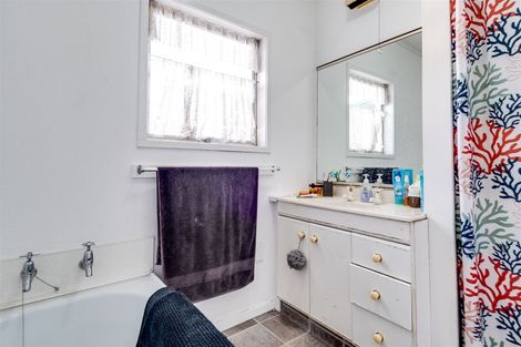 Photo of property in 35 Coventry Avenue, Tamatea, Napier, 4112