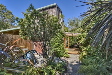 Photo of property in 42 Gibbs Road, Collingwood, 7073