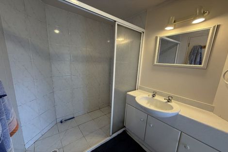 Photo of property in 1a Picasso Drive, West Harbour, Auckland, 0618
