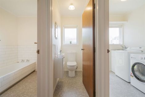 Photo of property in 8 Hamilton Crescent, Whitianga, 3510