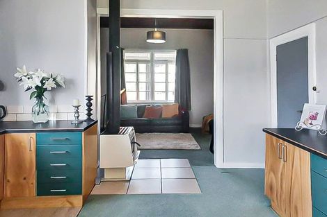 Photo of property in 10 Rira Street, Marton, 4710