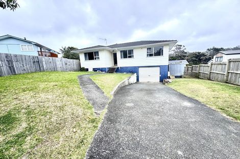 Photo of property in 16 Spinella Drive, Bayview, Auckland, 0629