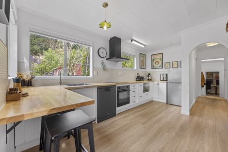 Photo of property in 13 Hereweka Street, Portobello, Dunedin, 9014