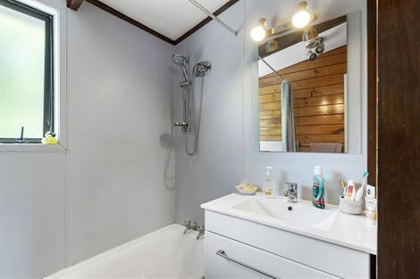 Photo of property in 17a Newington Road, Henderson, Auckland, 0612