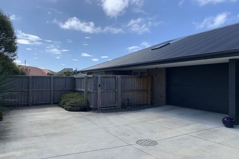 Photo of property in 53 Donnington Street, Parklands, Christchurch, 8083
