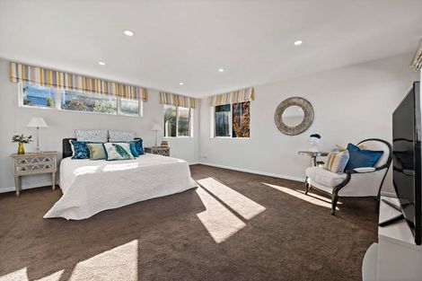 Photo of property in 52 Corricvale Way, Northcross, Auckland, 0630