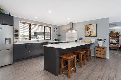 Photo of property in 36 Awatira Drive, Papamoa Beach, Papamoa, 3118