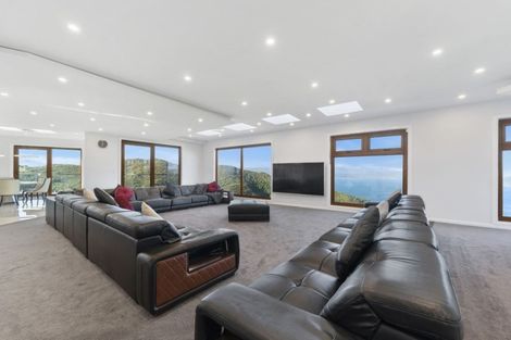 Photo of property in 35 Grumman Lane, Newlands, Wellington, 6037