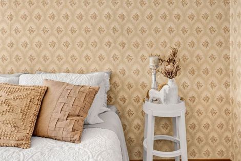 Photo of property in 240 Waihi Road, Hawera, 4610