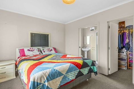 Photo of property in 6 Porritt Place, Waipukurau, 4200