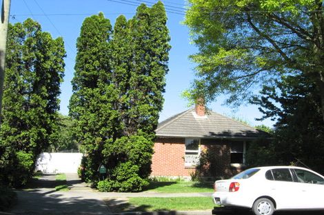 Photo of property in 33 Guildford Street, Burnside, Christchurch, 8053