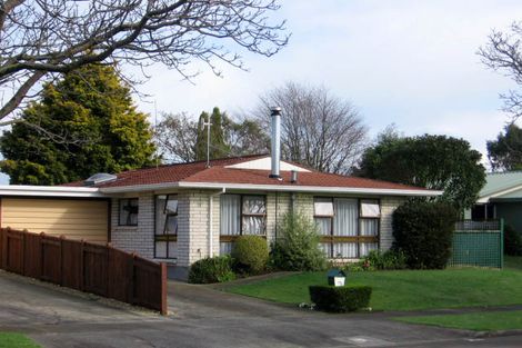 Photo of property in 15 Haast Place, Awapuni, Palmerston North, 4412