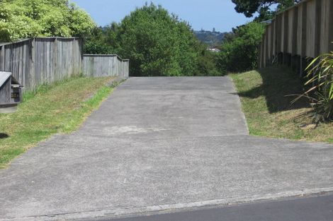 Photo of property in 1/52 Noeleen Street, Glenfield, Auckland, 0629