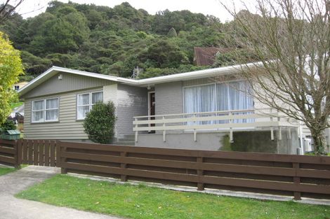 Photo of property in 42 Kowhai Street, Wainuiomata, Lower Hutt, 5014