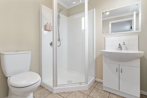 Photo of property in 72 Kuratawhiti Street, Greytown, 5712