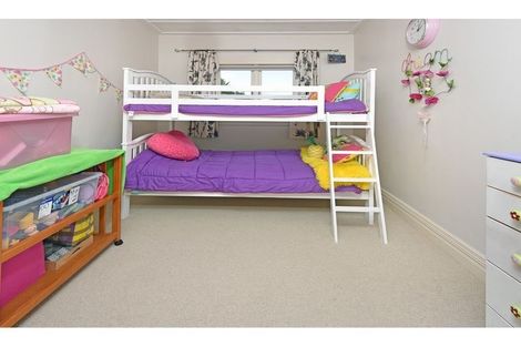 Photo of property in 30 Marne Road, Papakura, 2110